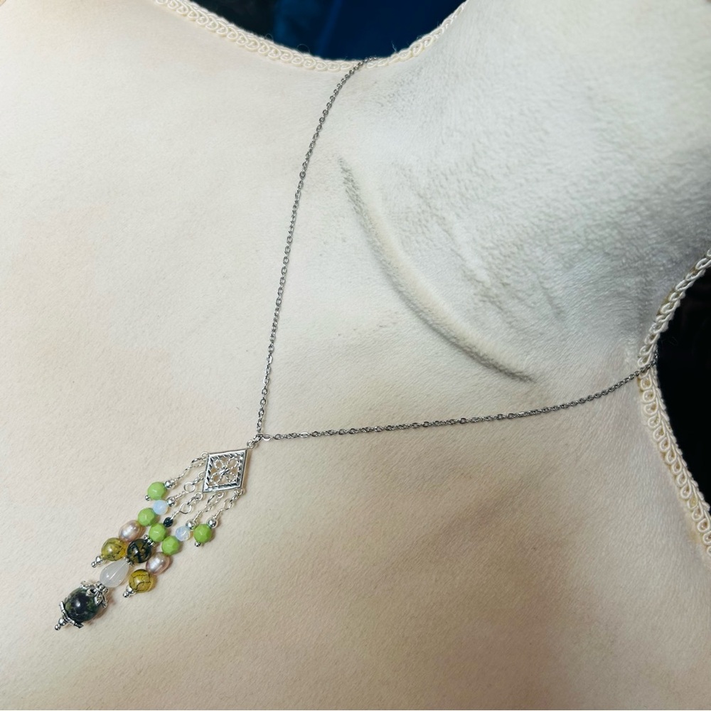 Handcrafted di cut stone bead dangle chandelier pendant on chain necklace